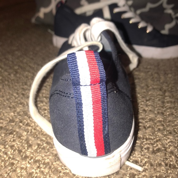 Tommy Hilfiger Sneakers - Picture 3 of 4
